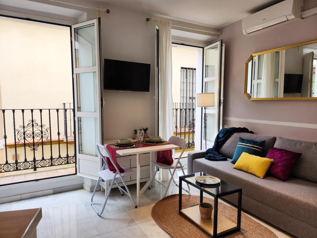 Lovely Center Apartments - Balcony Lux Sol Seville Exterior photo