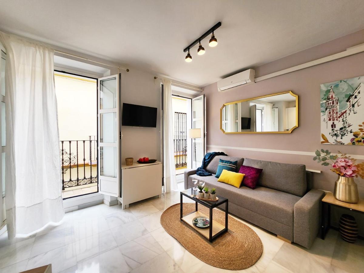Lovely Center Apartments - Balcony Lux Sol Seville Exterior photo