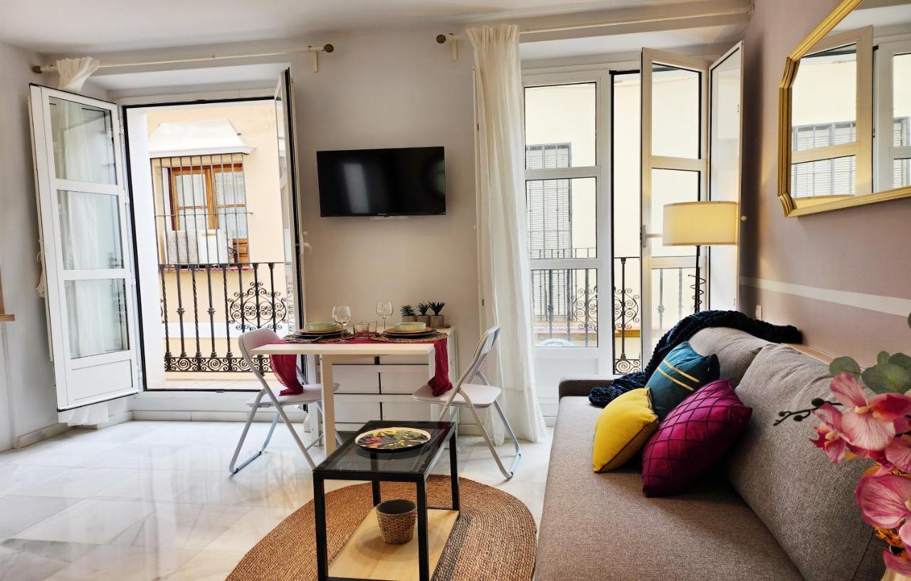 Lovely Center Apartments - Balcony Lux Sol Seville Exterior photo