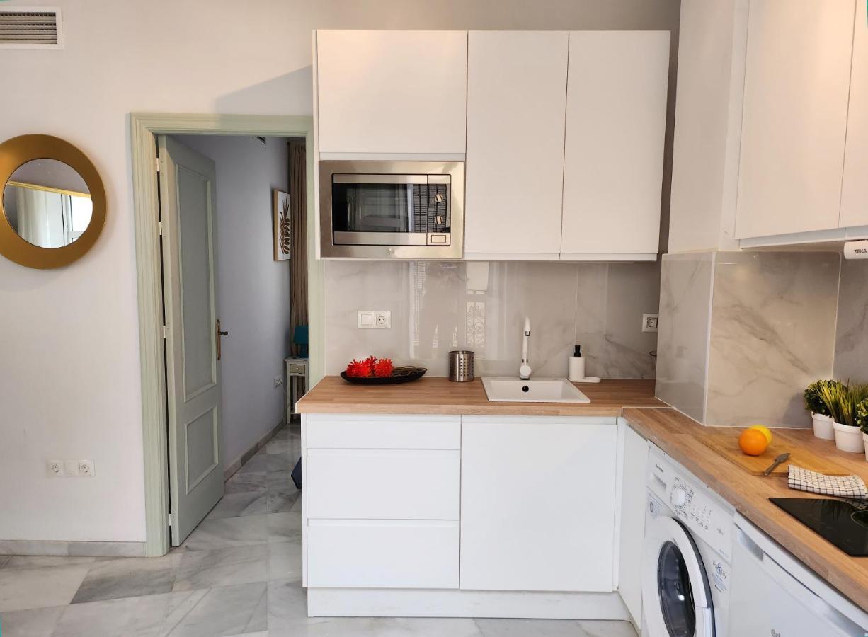 Lovely Center Apartments - Balcony Lux Sol Seville Exterior photo